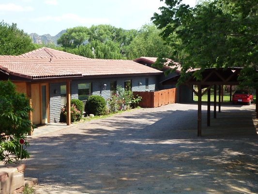 02 entrance